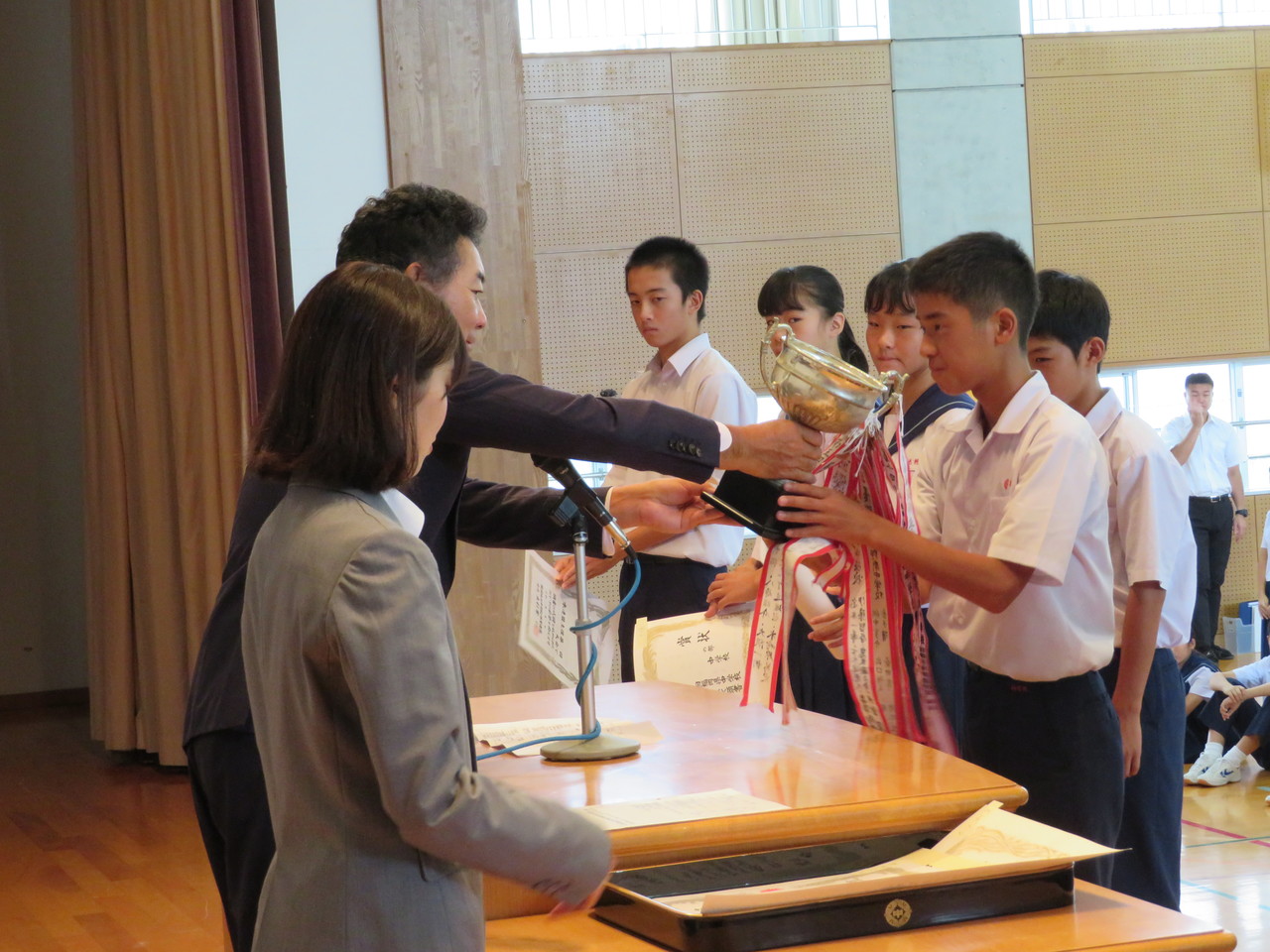 那珂川北中学校 活躍した部活の生徒たち